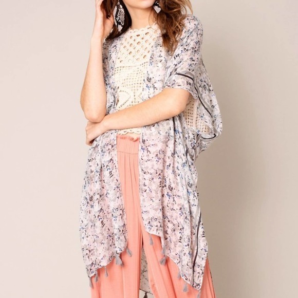 NEW WITH TAGS OS Silver Floral Tassel Kimono Cover Up - Picture 2 of 5